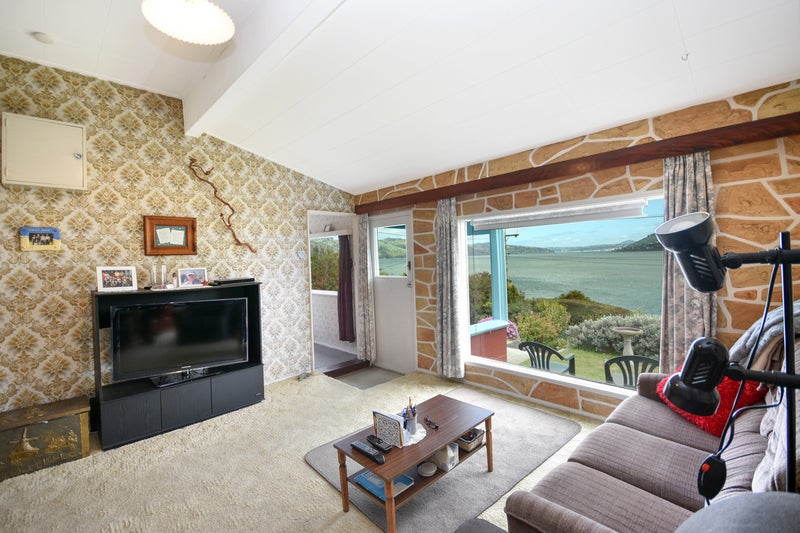 4 Hinkley Terrace, Company Bay, Dunedin - Carousel 2