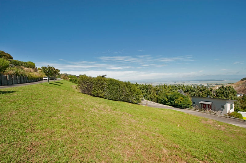 64 Newman Drive, Enner Glynn, Nelson - Carousel 2