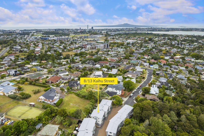 8/13 Kaihu Street, Northcote, Auckland - Carousel 19