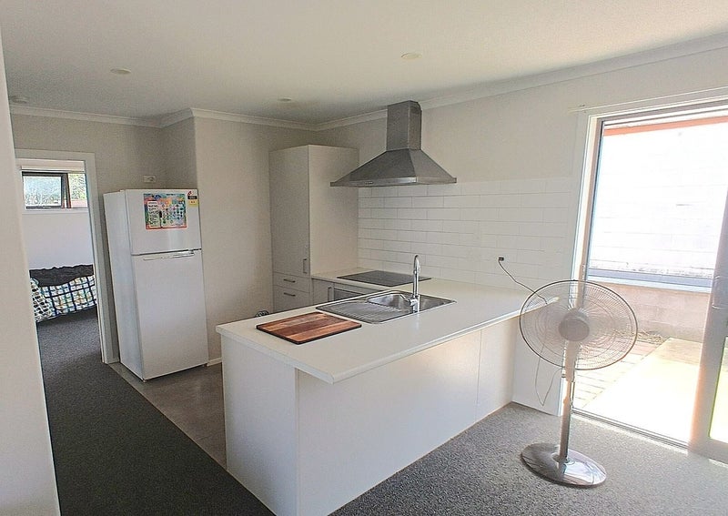 18B Dominion Road, Nawton, Hamilton - Carousel 2