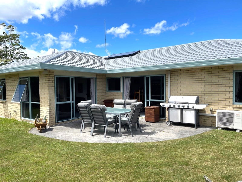 30 St Andrews Drive, Bethlehem, Tauranga - Carousel 1