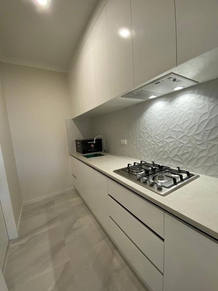 4 Drumnaconagher Road, Flat Bush, Auckland - Carousel 1