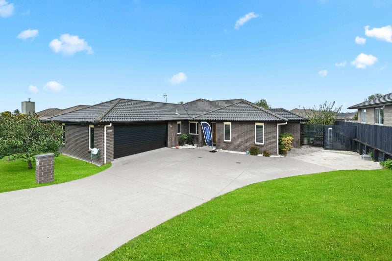 25 Trauzer Place, Flagstaff, Hamilton - Carousel 1