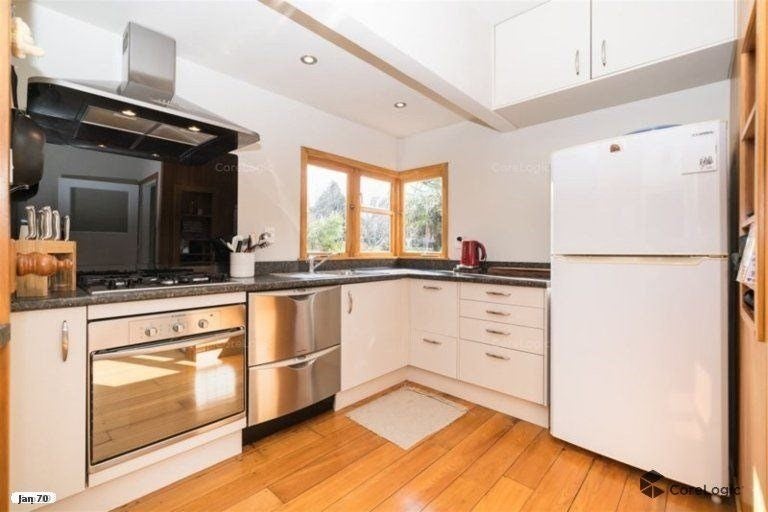 22 East Street, Terrace End, Palmerston North - Carousel 2