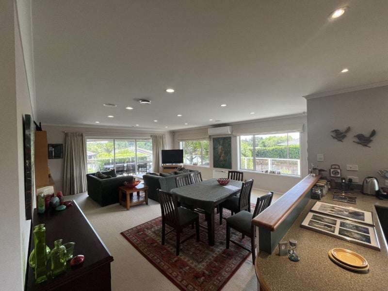 2 Manukaka Heights, Hurdon, New Plymouth - Carousel 2