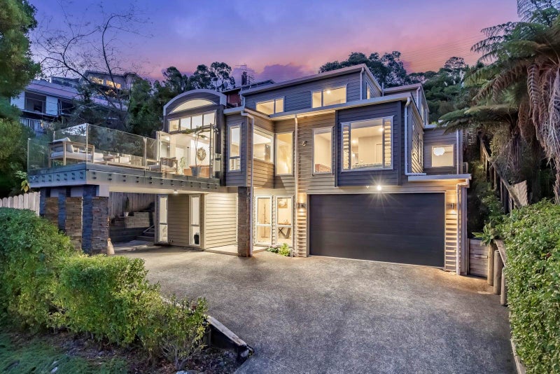 53A Penguin Drive, Murrays Bay, Auckland - Carousel 1