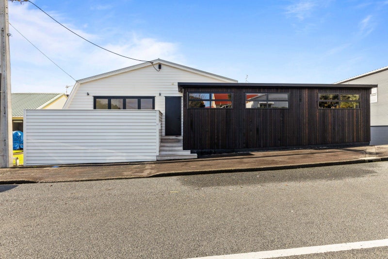 19 Henui Street, Strandon, New Plymouth - Carousel 2
