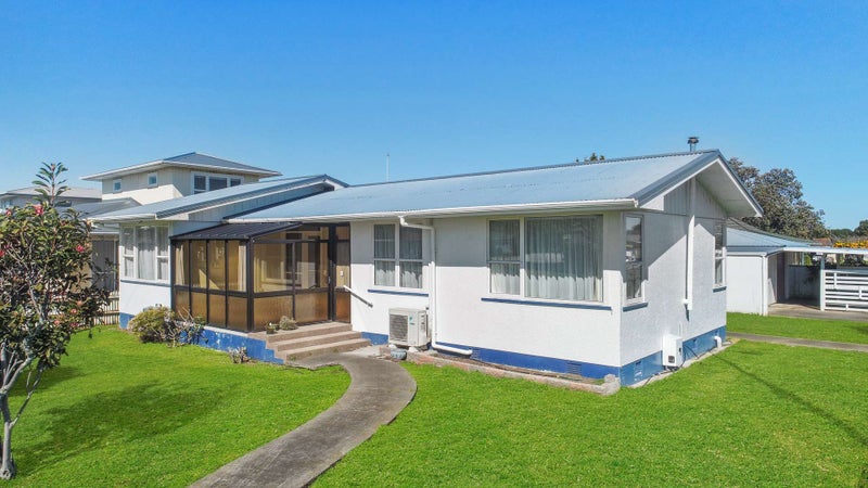49 Devon Road, Springvale, Whanganui - Carousel 1