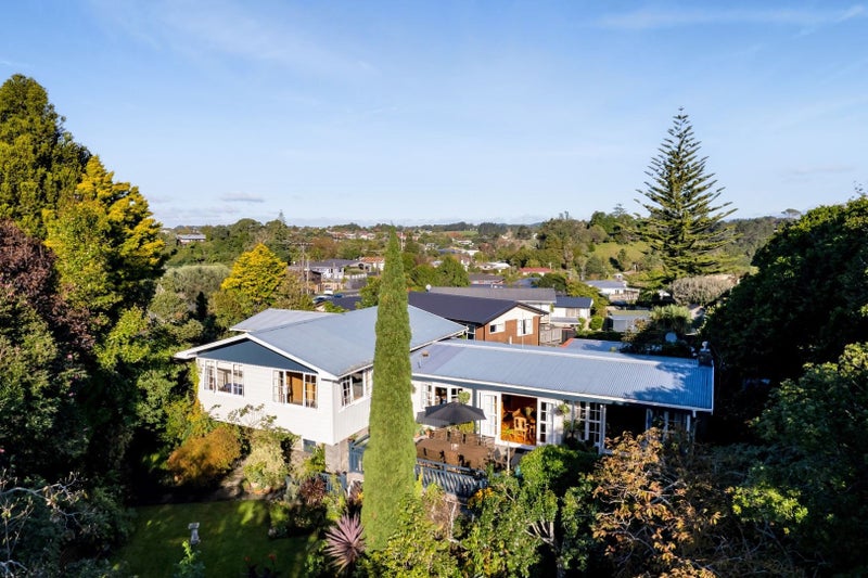 27 Durham Avenue, Welbourn, New Plymouth - Carousel 23