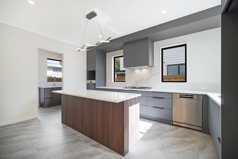 421A Bucklands Beach Road, Bucklands Beach, Auckland - Carousel 2