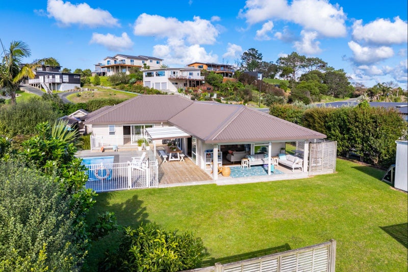 56 Moir Point Road, Mangawhai Heads, Mangawhai - Carousel 2