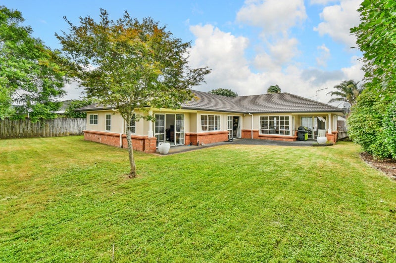 13 Moss Crescent, Takanini, Auckland - Carousel 2