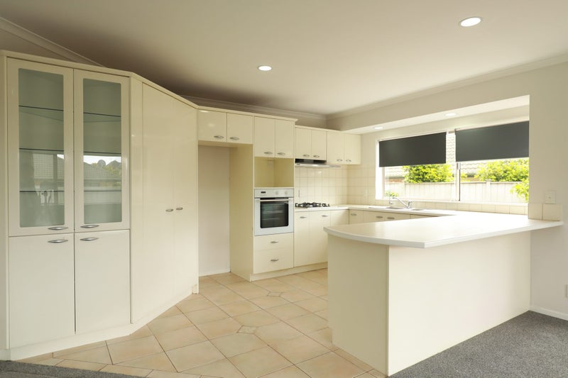 29 Heyington Way, East Tamaki Heights, Auckland - Carousel 2