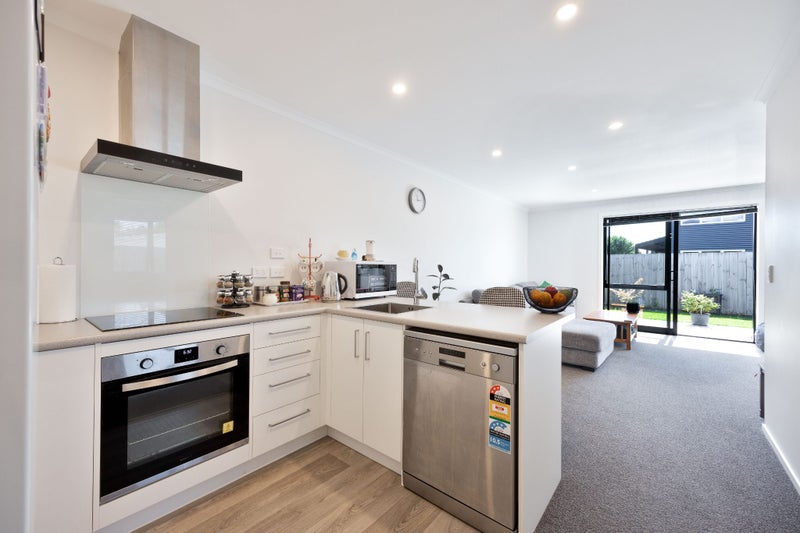 5A Bruce Avenue, Glenview, Hamilton - Carousel 2