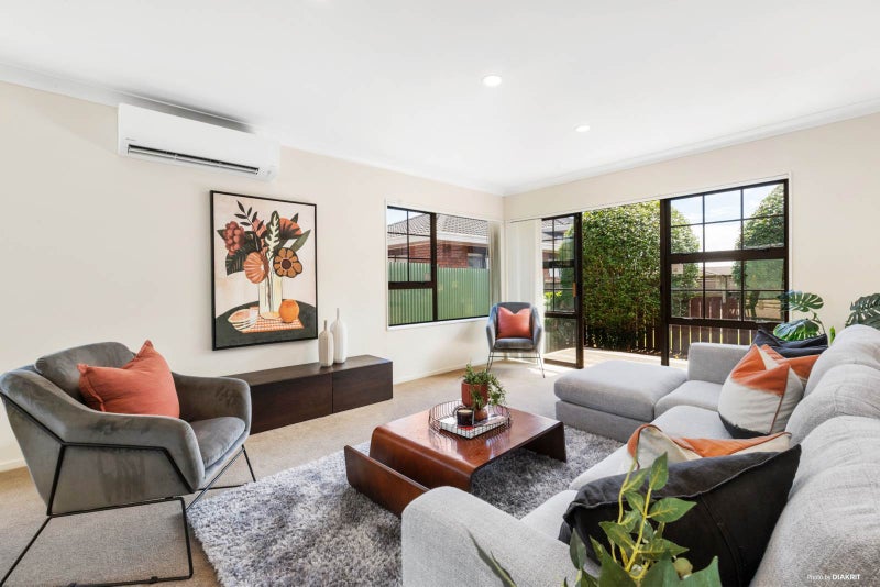 28A Rushgreen Avenue, Pahurehure, Papakura - Carousel 1