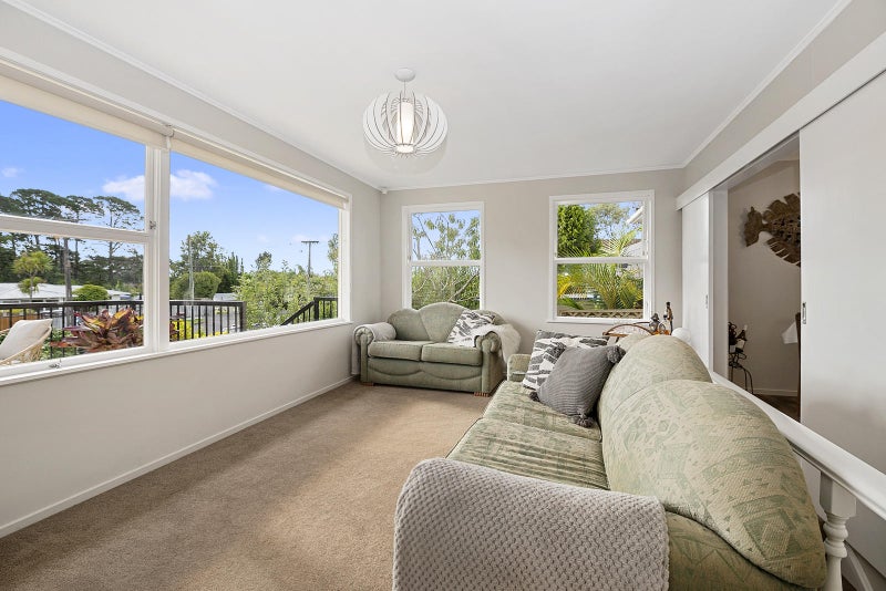 5 Lucknow Place, Blockhouse Bay, Auckland - Carousel 2