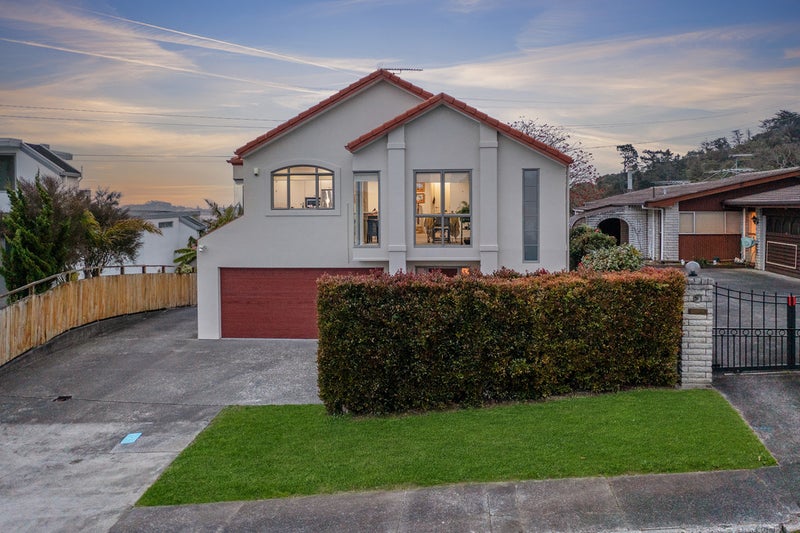 0 , Hillsborough - Carousel 1