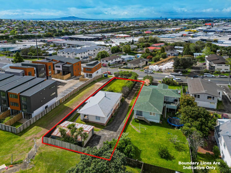 206 Sunnynook Road, Totara Vale, Auckland - Carousel 1