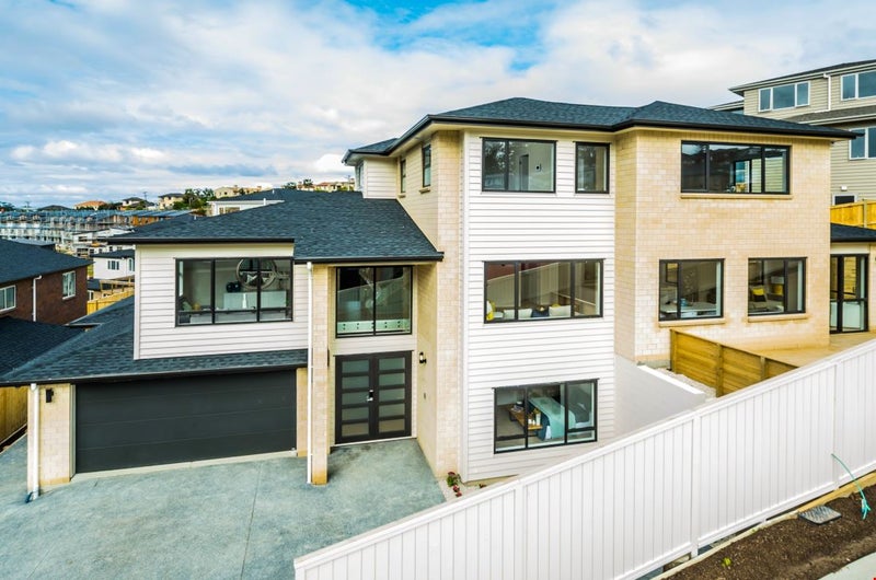 48 Golden Morning Drive, Albany Heights, Auckland - Carousel 1
