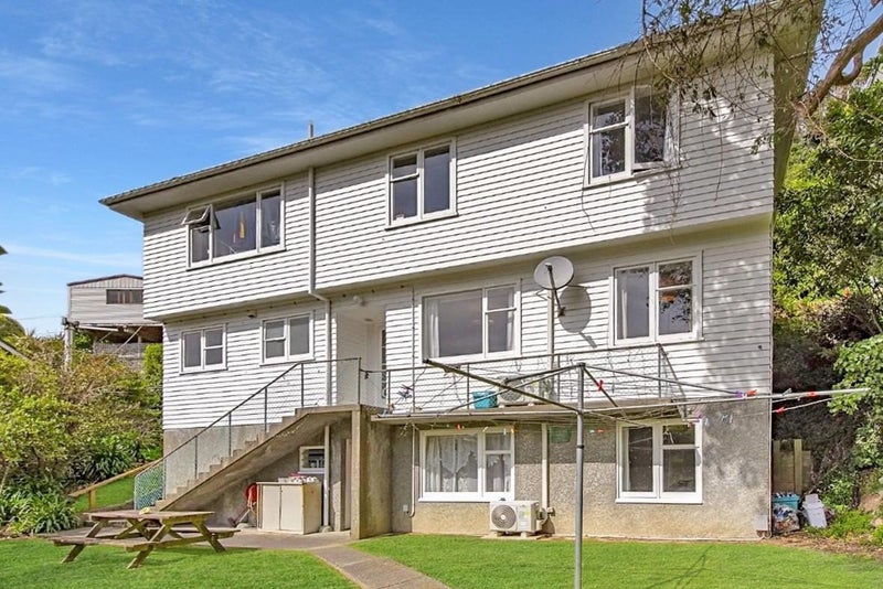 16 Farnham Street, Mornington, Wellington - Carousel 1