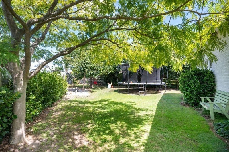 1303 Cardiff Place, Mayfair, Hastings - Carousel 11