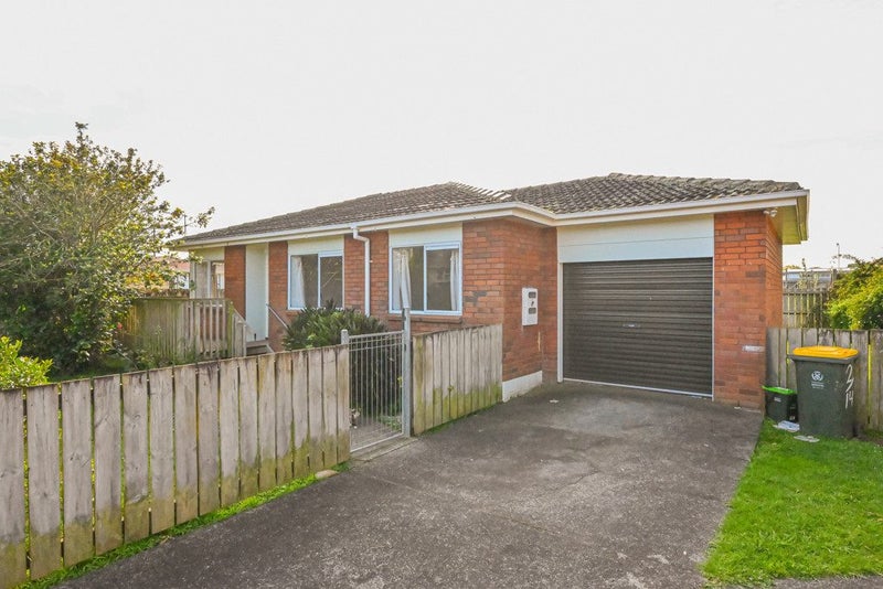 14 Leslie Place, Otara, Auckland - Carousel 1