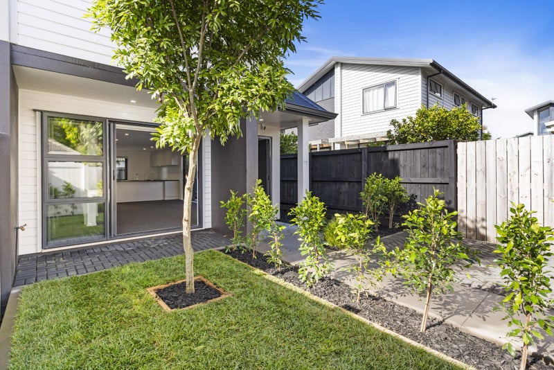 7A Mavis Place, Beach Haven, Auckland - Carousel 2