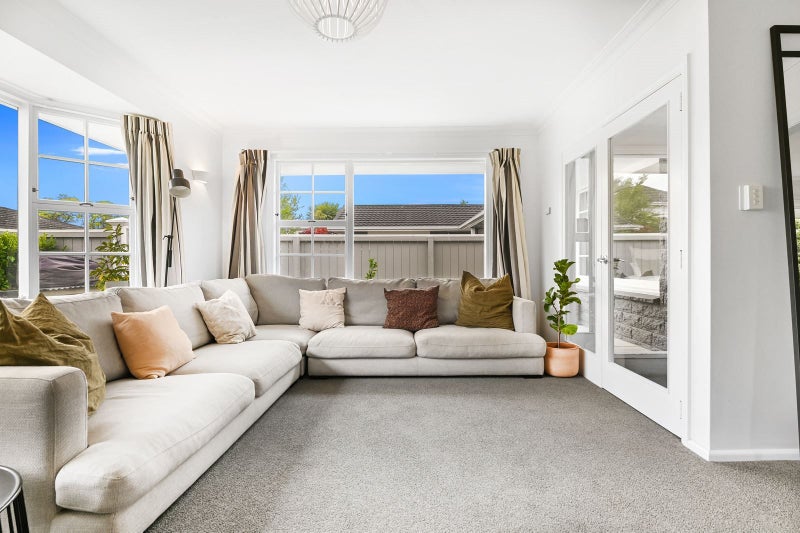 1/58 Mansfield Avenue, St Albans, Christchurch - Carousel 2