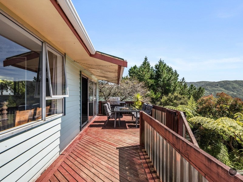22 Greenwich Grove, Stokes Valley, Lower Hutt - Carousel 2