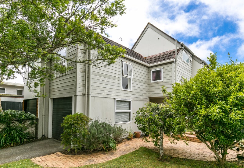 27A Orissa Crescent, Broadmeadows, Wellington - Carousel 2