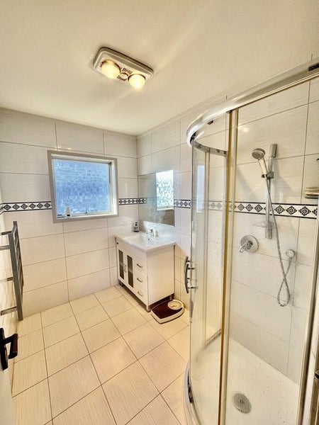 2/5 Erson Avenue, Royal Oak, Auckland - Carousel 5