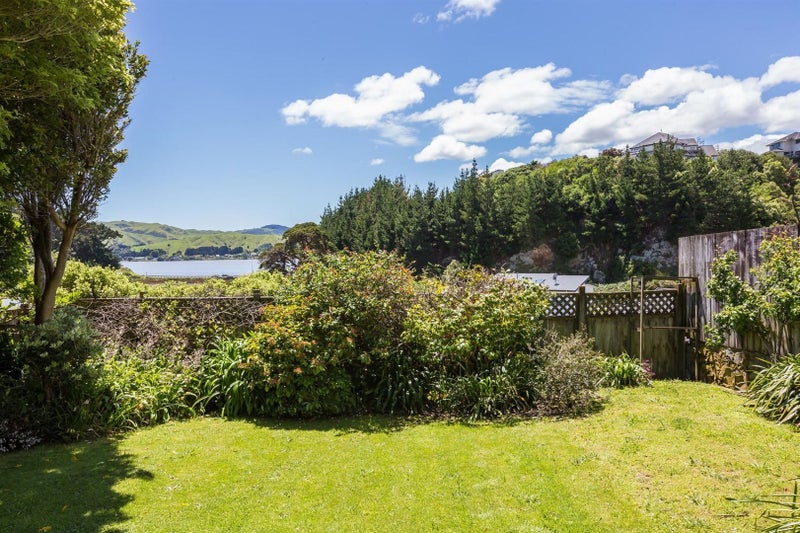 12 Observatory Close, Whitby, Porirua - Carousel 20