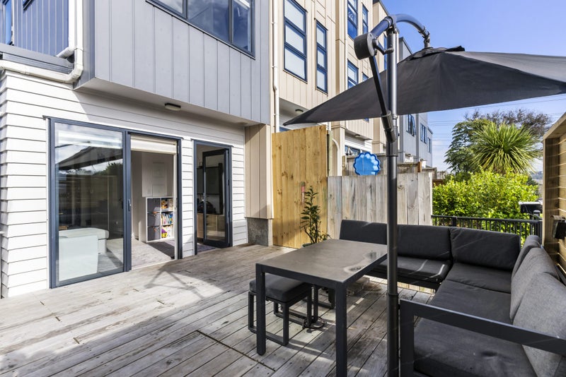 12/122 Pooks Road, Ranui, Auckland - Carousel 1