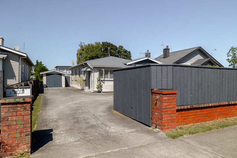 504 Tremaine Avenue, Takaro, Palmerston North - Carousel 1