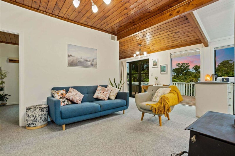 705 Scenic Drive, Henderson Valley, Auckland - Carousel 2