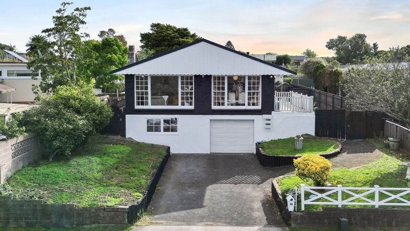 32 Glenmore Road, Sunnyhills, Auckland - Carousel 1
