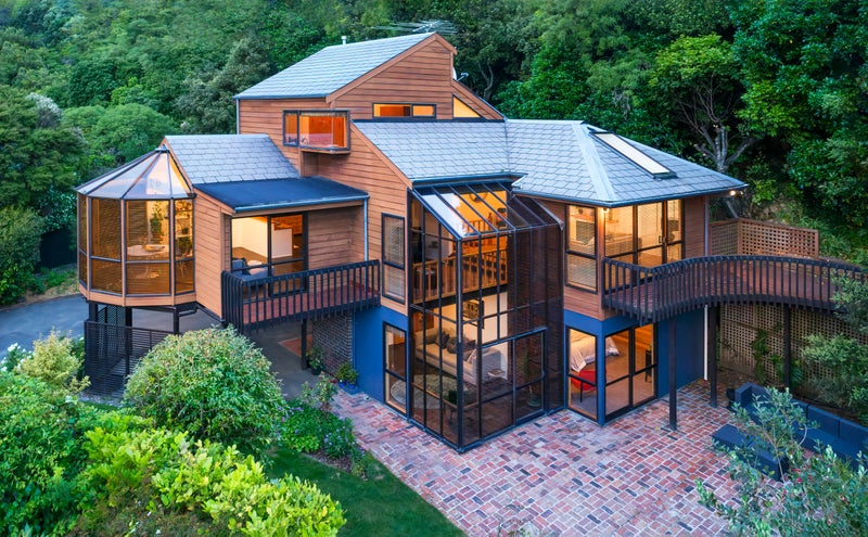 172 Paremata Road, Paremata, Porirua - Carousel 1