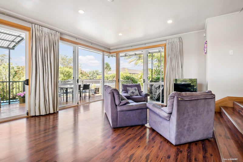 14 Lyttelton Avenue, Forrest Hill, Auckland - Carousel 2