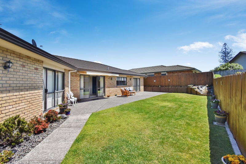 20 Norm Pellow Drive, Manurewa, Auckland - Carousel 20