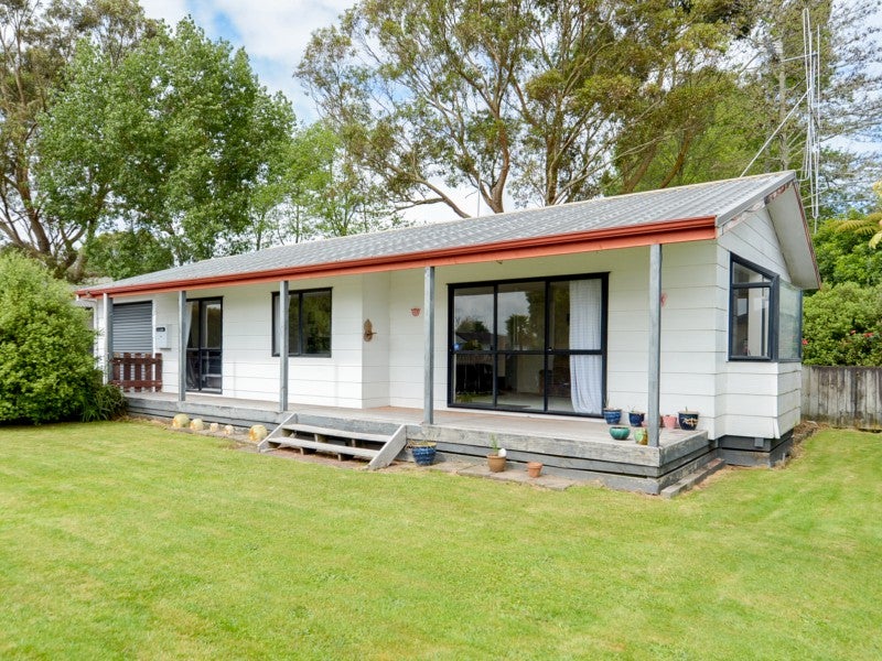 48C Garland Drive, St Andrews, Hamilton - Carousel 1