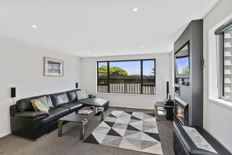 19A Omar Street, Khandallah, Wellington - Carousel 2