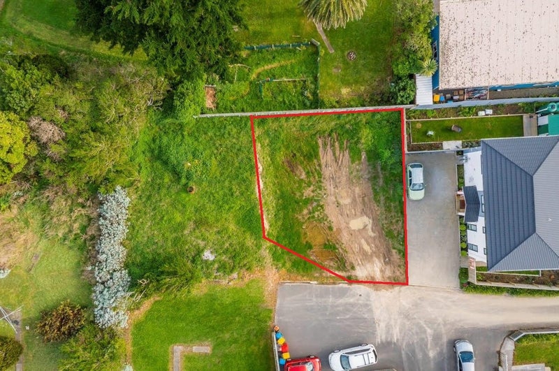 3F Taupiri Crescent, Titahi Bay, Porirua - Carousel 2