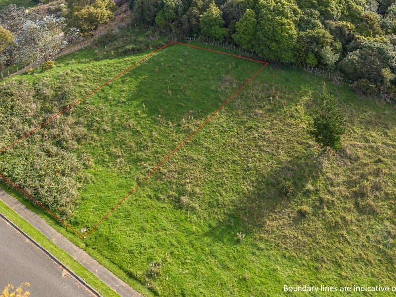 49 Parkdale Drive, Aramoho, Whanganui - Carousel 1