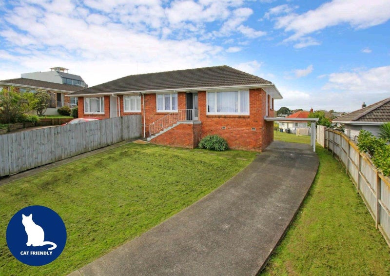 1/122 Lake Road, Belmont, Auckland - Carousel 1
