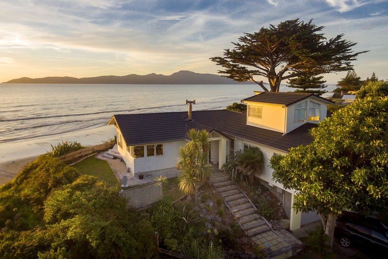 4 Aotea Road, Raumati South, Paraparaumu - Carousel 2