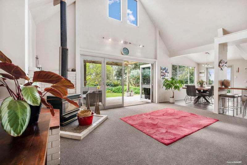 180 Morrison Road, PUKEKAWA, TUAKAU - Carousel 1