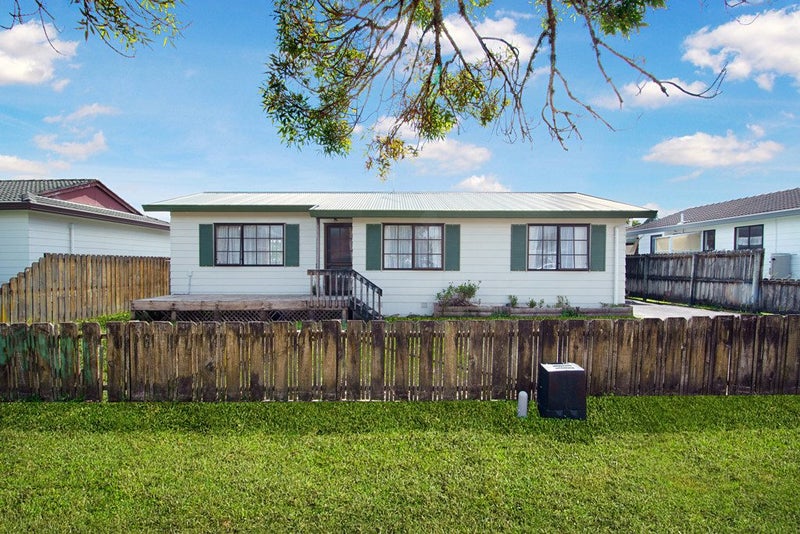 1/215 Waitemata Drive, Ranui, Auckland - Carousel 13