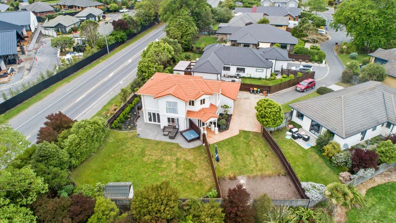 1 Limes Avenue, Parklands, Christchurch - Carousel 1