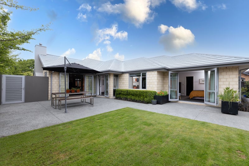 7 Higham Lane, Harewood, Christchurch - Carousel 2
