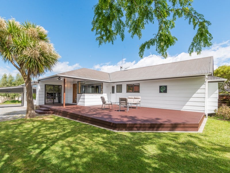 4 Tokomaru Road, Tokomaru, Palmerston North - Carousel 1